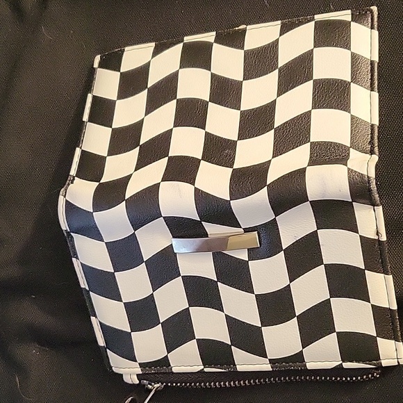 No Boundaries Handbags - Wallet
